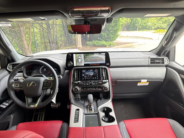 2026 Lexus LX 700h F-Sport - Photo 11
