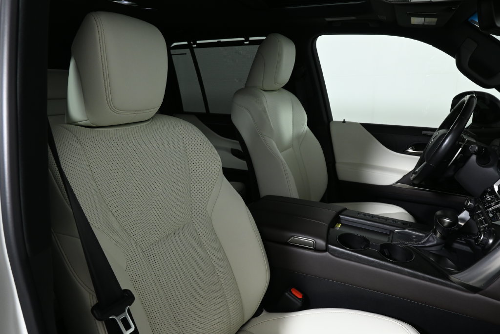 2024 Lexus LX Luxury - Photo 30