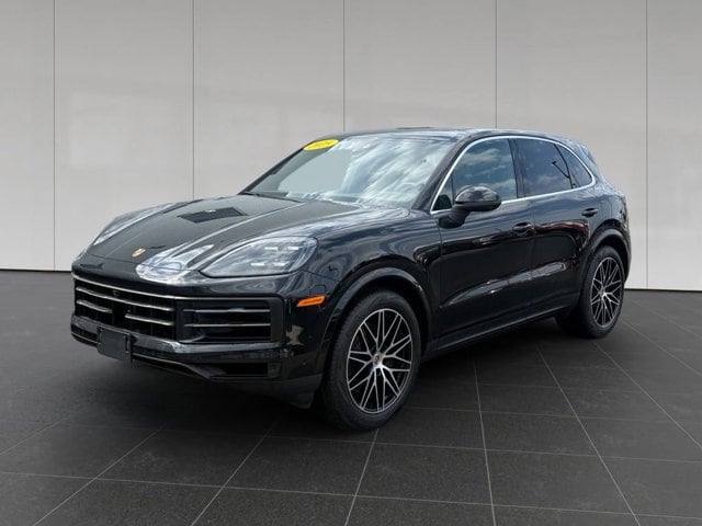 2025 Porsche Cayenne Base