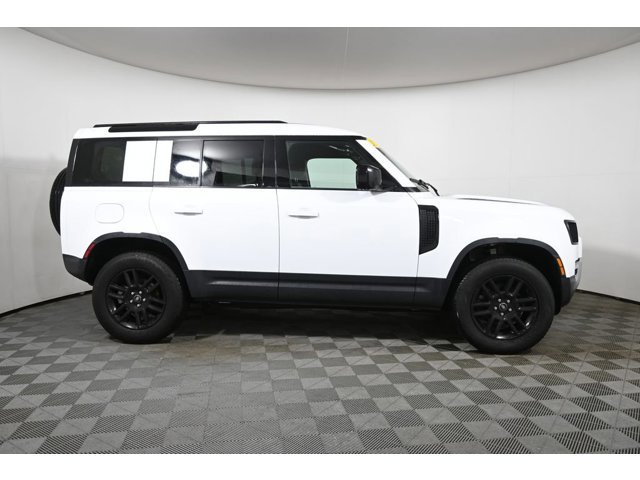 2025 Land Rover Defender S - Photo 8
