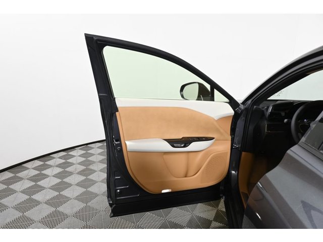 2026 Lexus RZ Premium - Photo 28