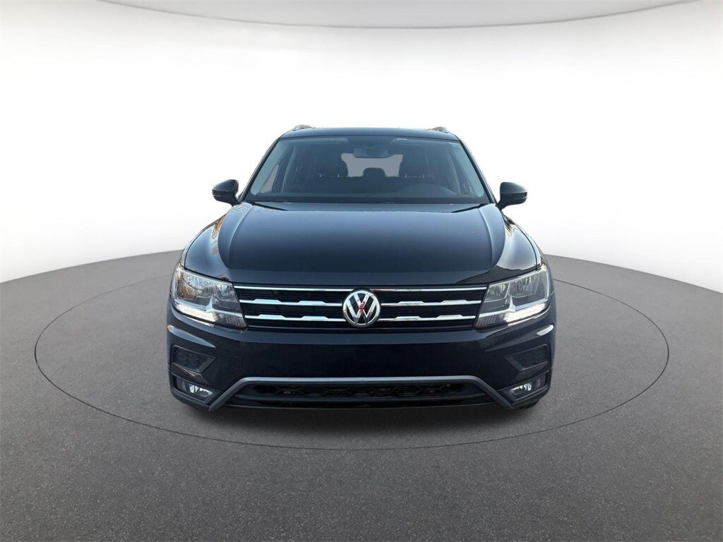 2018 Volkswagen Tiguan SE photo 2