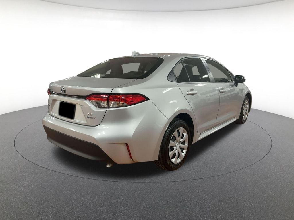 2025 Toyota Corolla LE - Photo 6