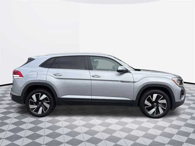 2024 Volkswagen Atlas Cross Sport SE Technology photo 4