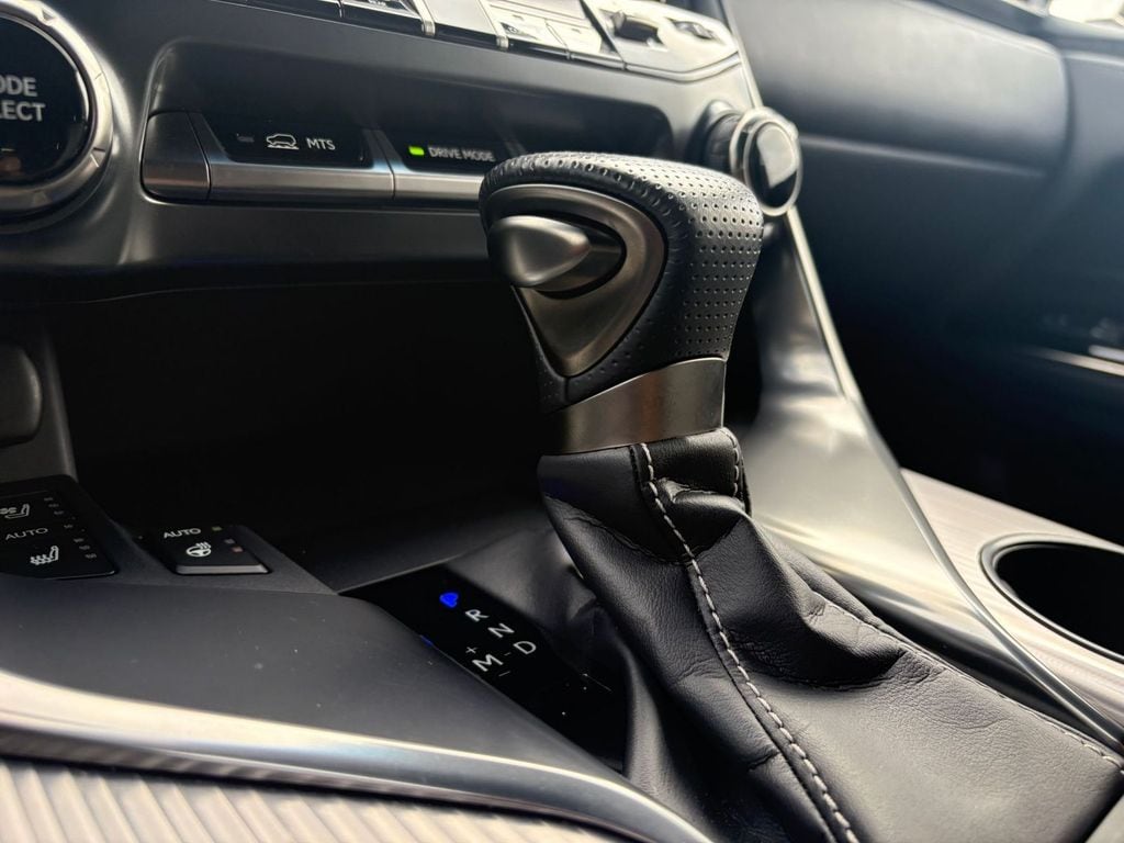 2024 Lexus LX F-Sport - Photo 10