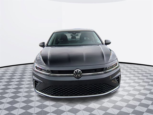 Used 2025 Volkswagen Jetta SE with VIN 3VWEX7BU6SM027971 for sale in Wilmington, DE