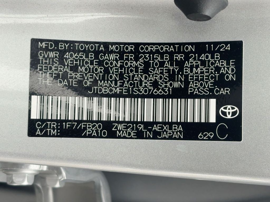 2025 Toyota Corolla LE - Photo 27