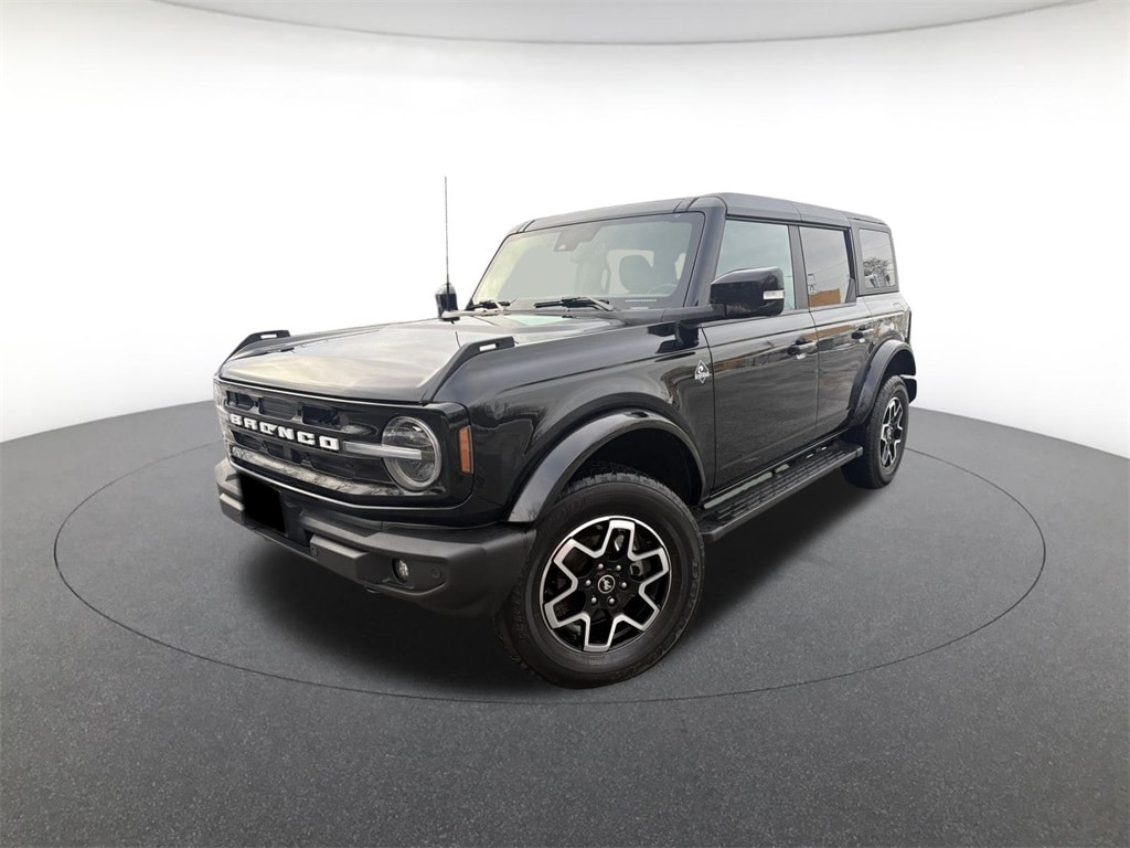 2023 Ford Bronco 4-Door Outer Banks's photo