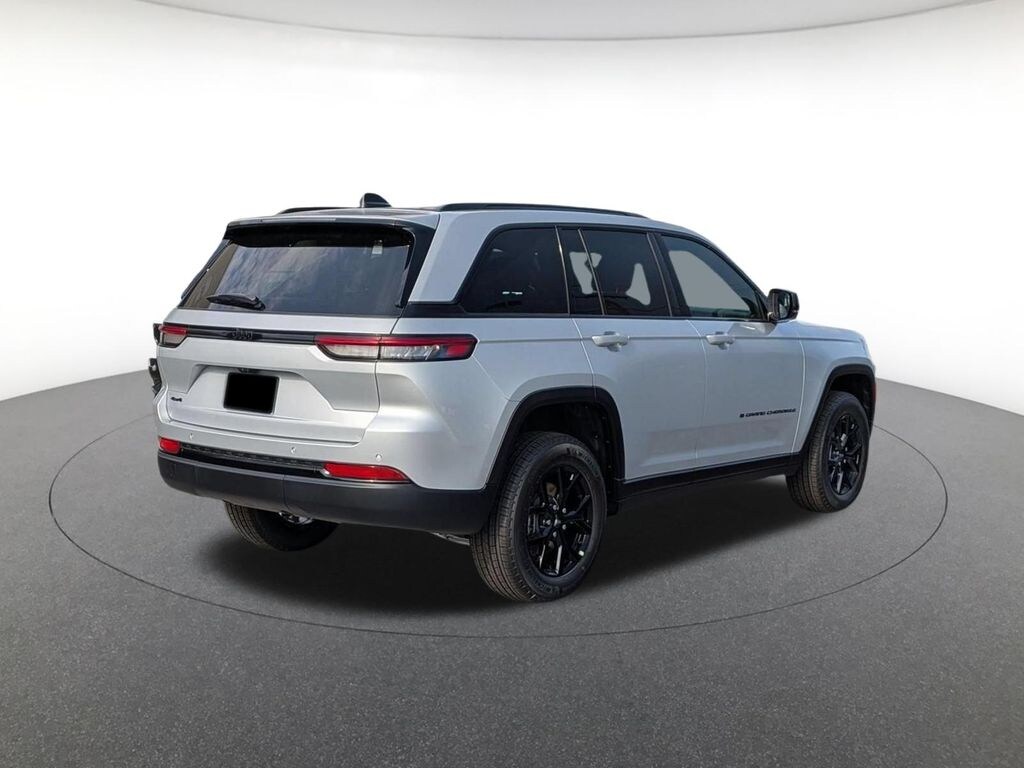 Used 2025 Jeep Grand Cherokee Altitude X