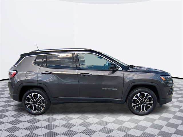 2022 Jeep Compass Limited photo 4