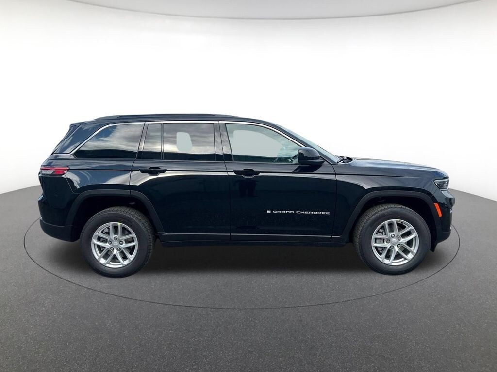 Used 2025 Jeep Grand Cherokee Laredo X