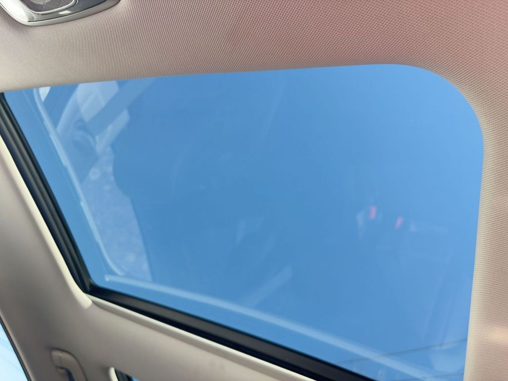 2024 GENESIS GV80 - Photo 18