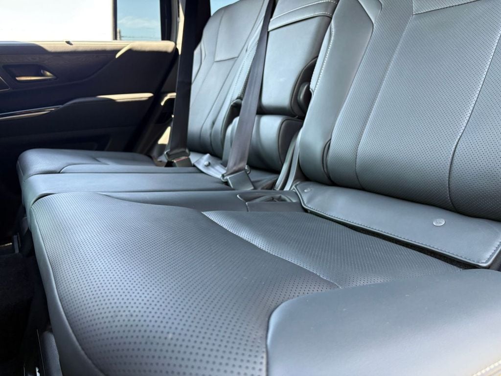 2026 Lexus LX Luxury - Photo 17
