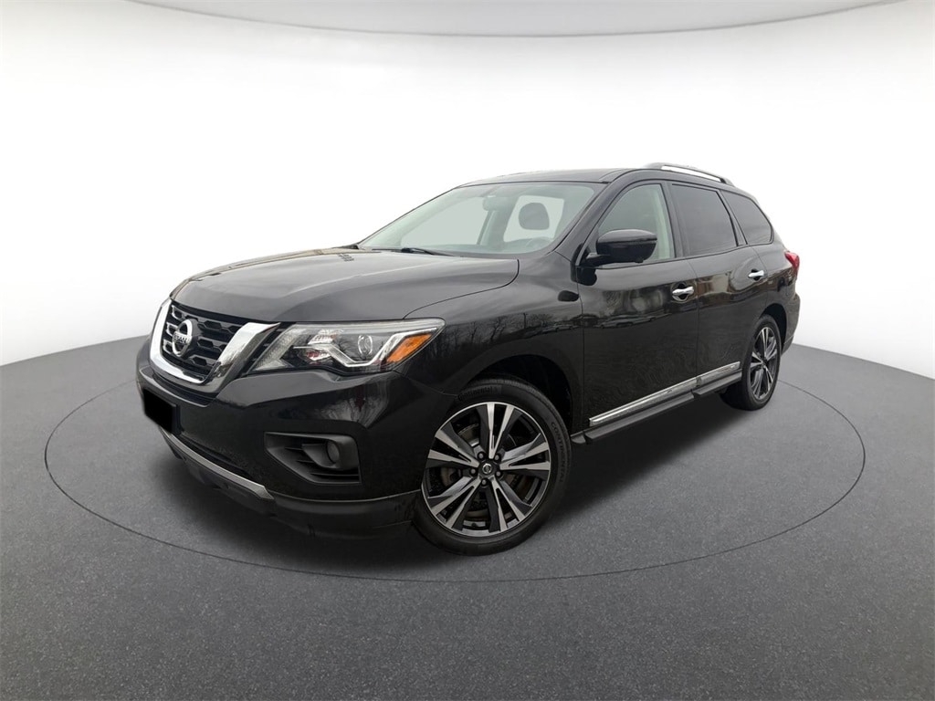 2020 Nissan Pathfinder Platinum's photo