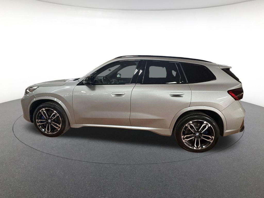 2026 BMW X1 M35i - Photo 8