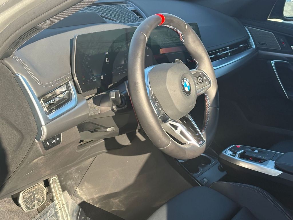 2026 BMW X1 M35i - Photo 10