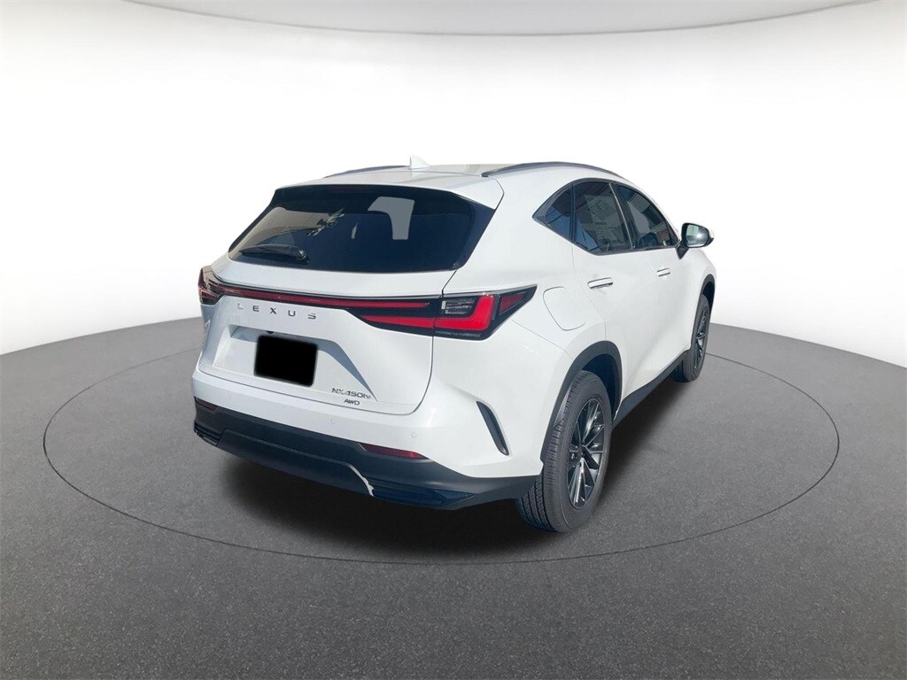 2026 Lexus NX Premium AWD photo 4
