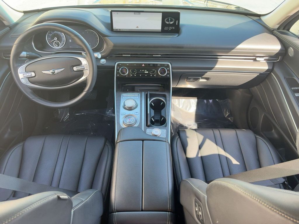 2024 GENESIS GV80 - Photo 13