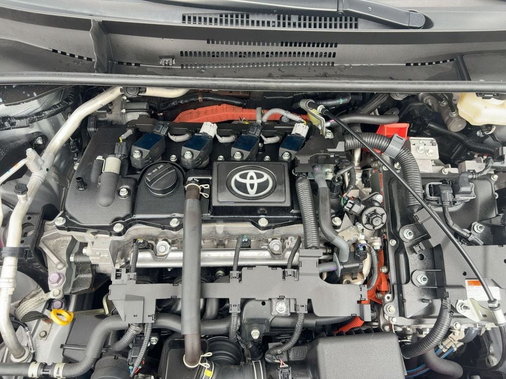 2025 Toyota Corolla LE - Photo 26