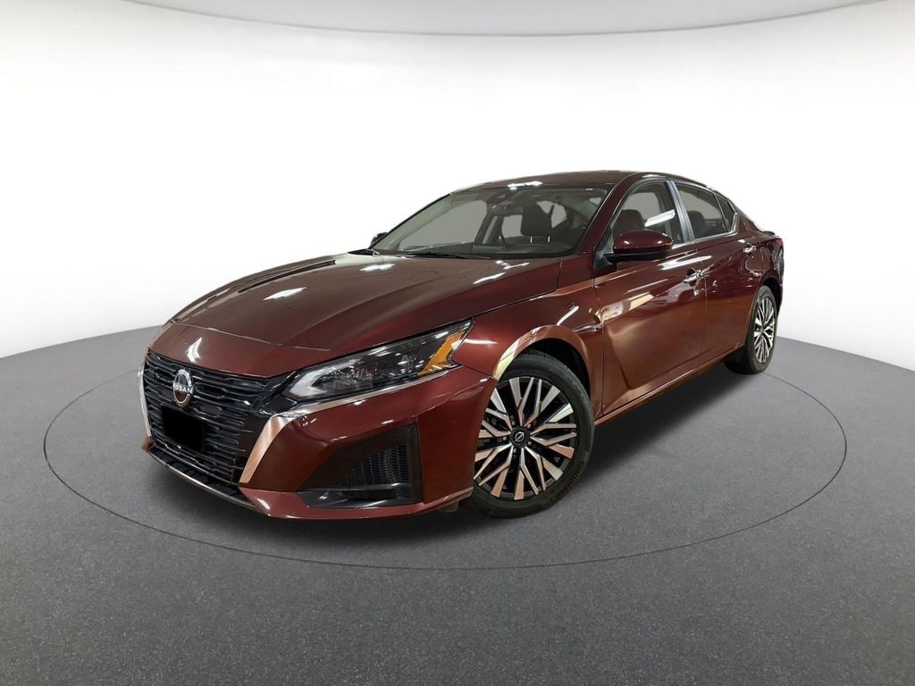 Used 2023 Nissan Altima 2.5 SV
