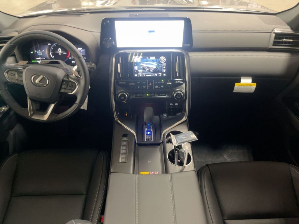 2026 Lexus LX 700h Luxury - Photo 7