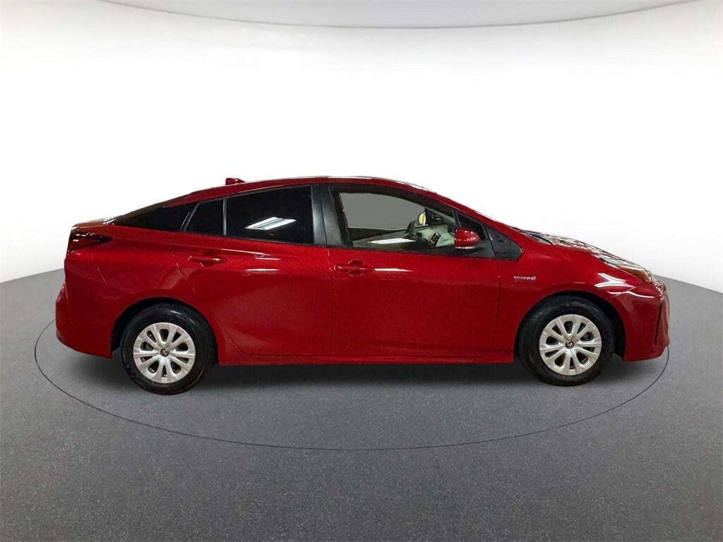 2021 Toyota Prius L Eco photo 4