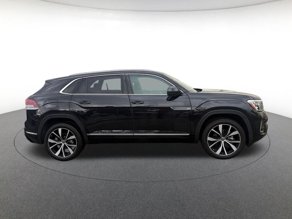 Used 2025 Volkswagen Atlas Cross Sport 2.0T SEL Premium R-Line