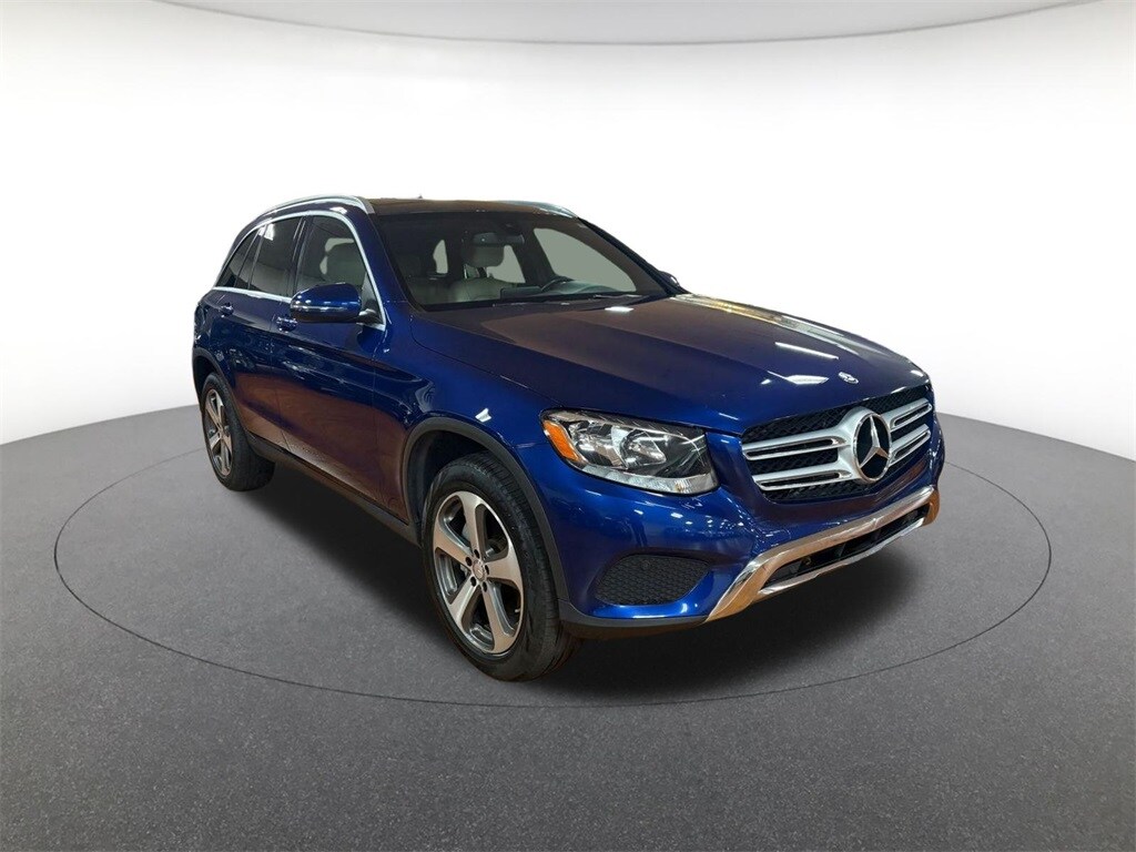 2017 Mercedes Benz GLC 300 photo 3