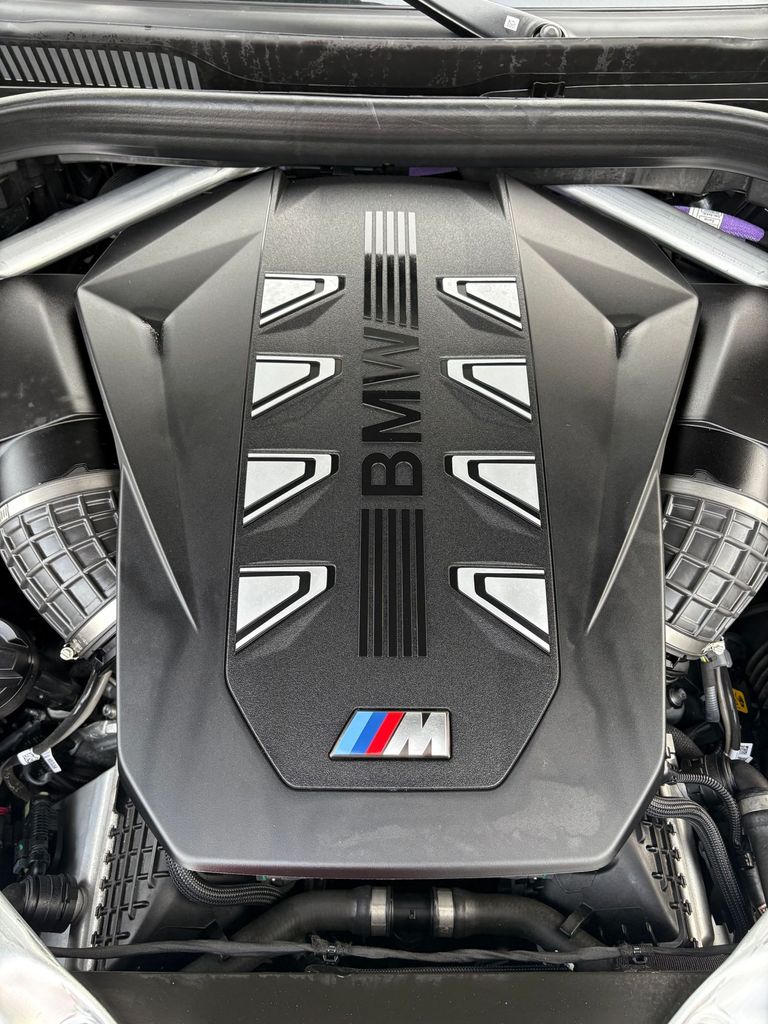 2026 BMW X7 M60i - Photo 24