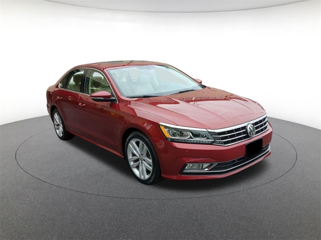 Used 2018 Volkswagen Passat 2.0T SE w/Technology