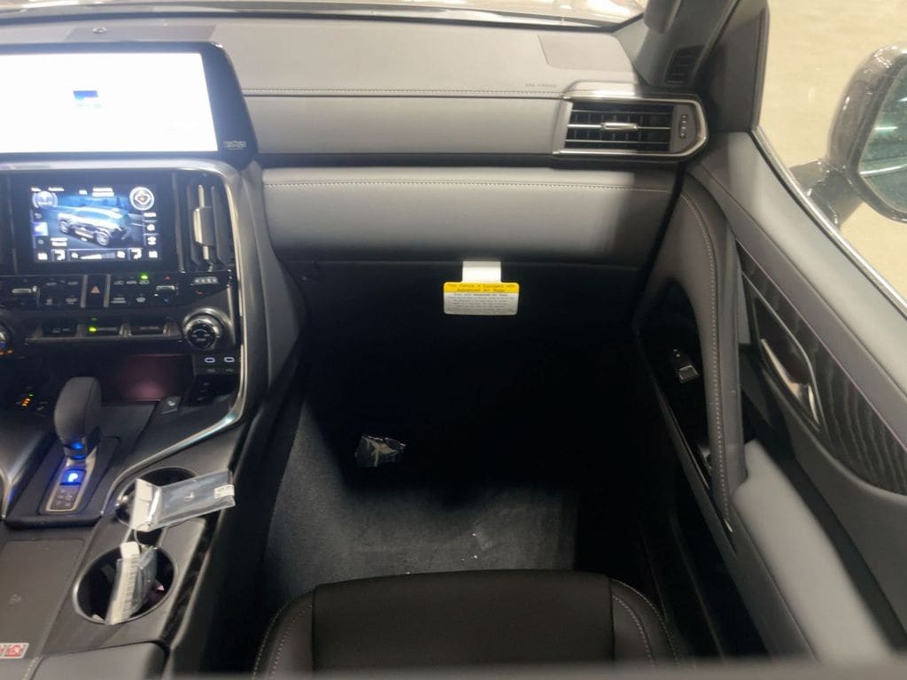 2026 Lexus LX 700h Luxury - Photo 8
