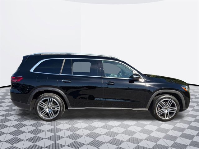 2025 Mercedes Benz GLS 450 4MATIC photo 4