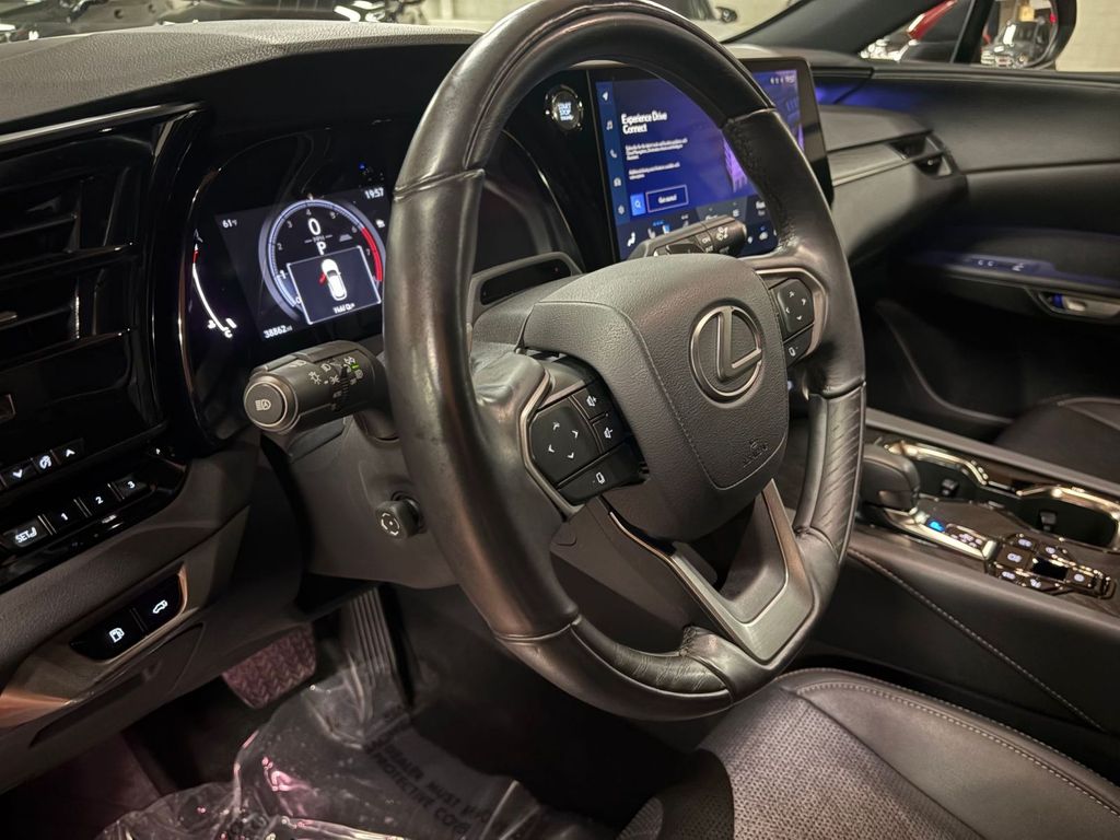 2023 Lexus RX 350 - Photo 10