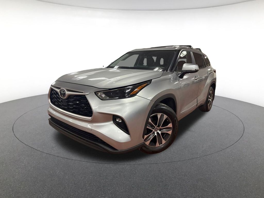 Used 2023 Toyota Highlander XLE