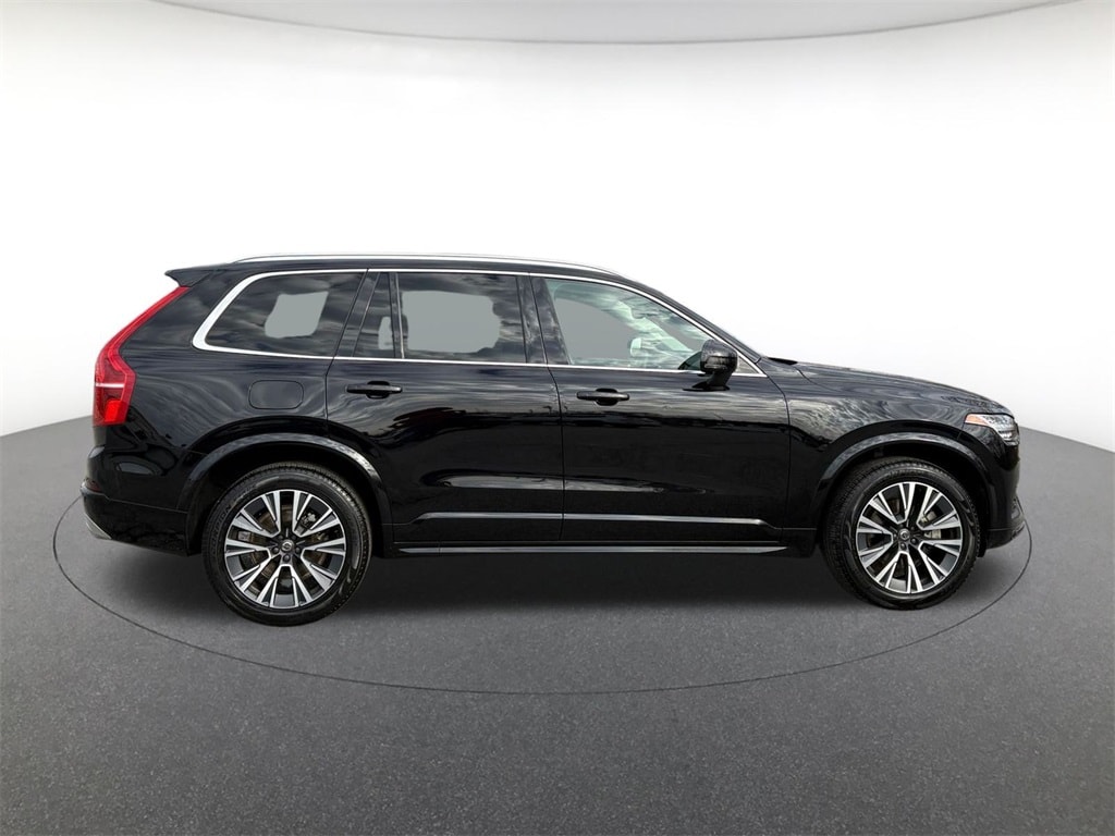Used 2021 Volvo XC90 Momentum