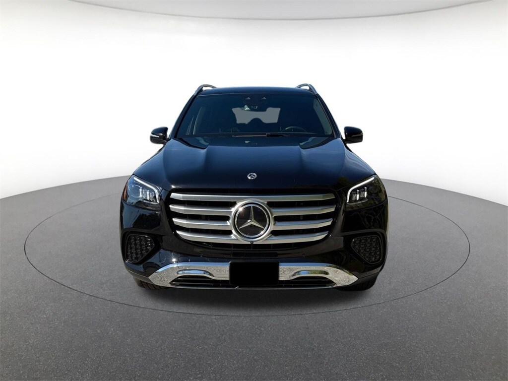 2025 Mercedes Benz GLS 450 4MATIC photo 2