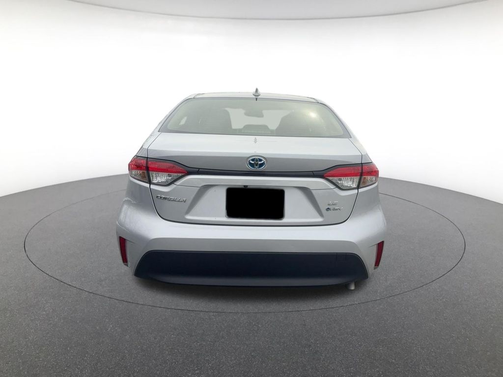 2025 Toyota Corolla LE - Photo 7