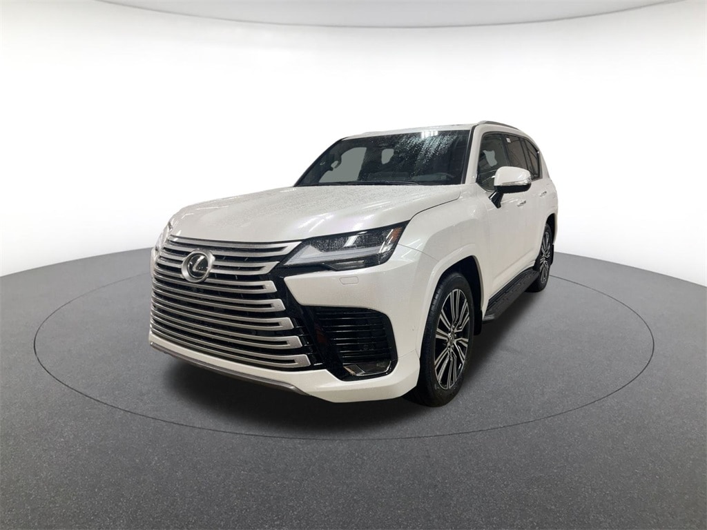 2026 Lexus LX Luxury's photo