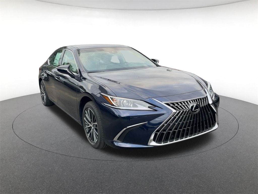 New 2025 Lexus ES 300h SEDAN