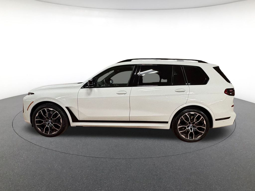 2026 BMW X7 M60i - Photo 8