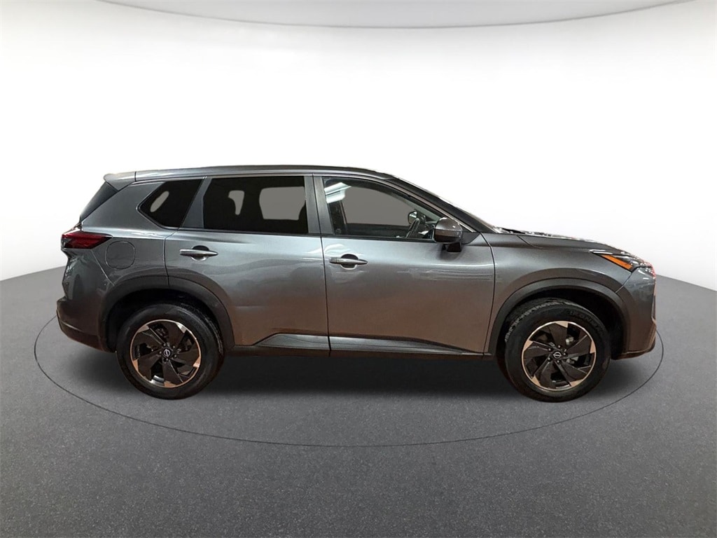 Used 2024 Nissan Rogue SV