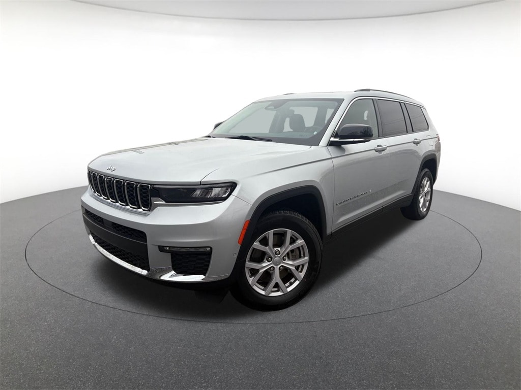 2022 Jeep Grand Cherokee L Limited's photo