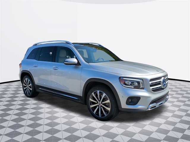 2021 Mercedes Benz GLB 250 photo 3