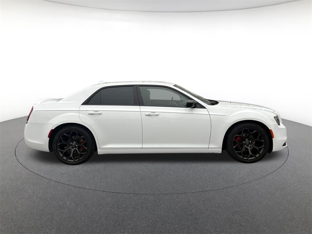 Used 2019 Chrysler 300 Touring