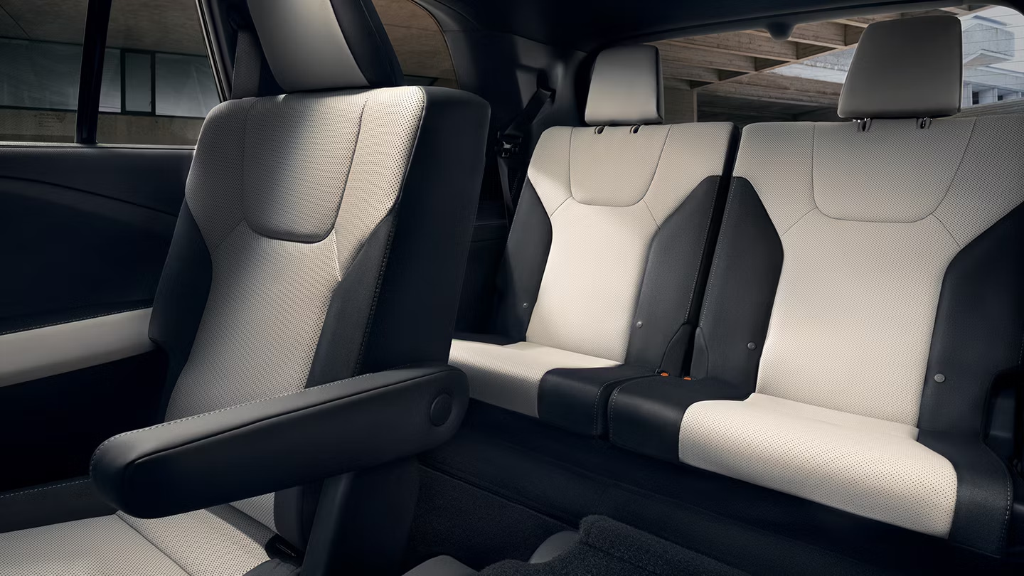 2026 lexus tx 500h seats.png