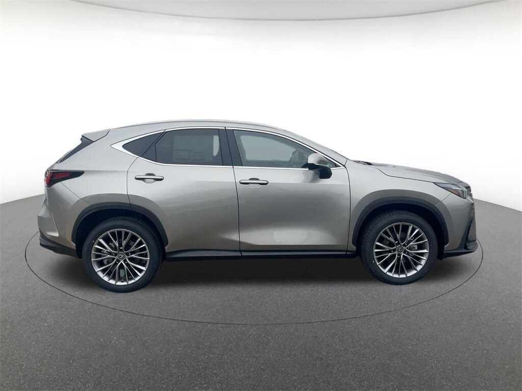 2026 Lexus NX 350 Premium photo 3