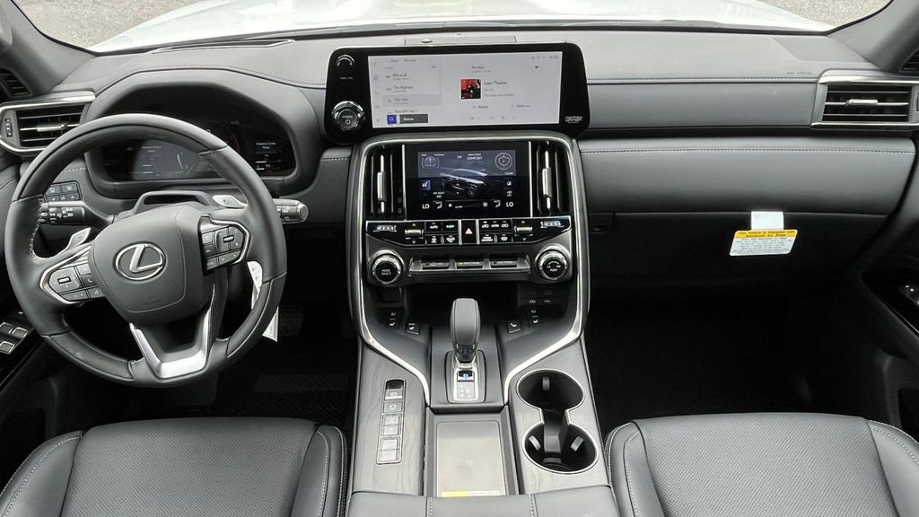 2026 Lexus LX 700h Luxury - Photo 7