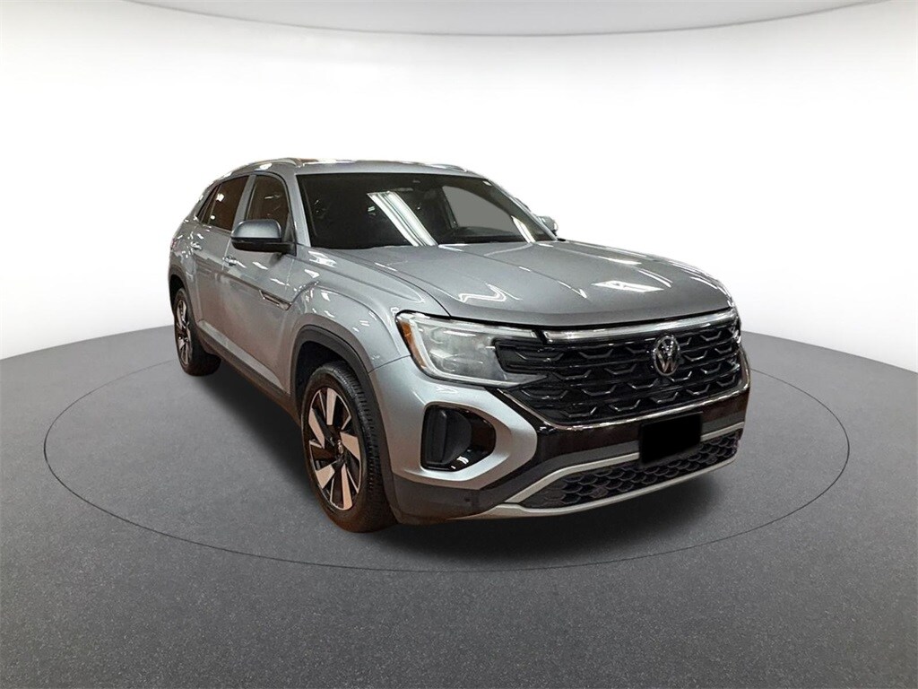 2024 Volkswagen Atlas Cross Sport SE Technology photo 2