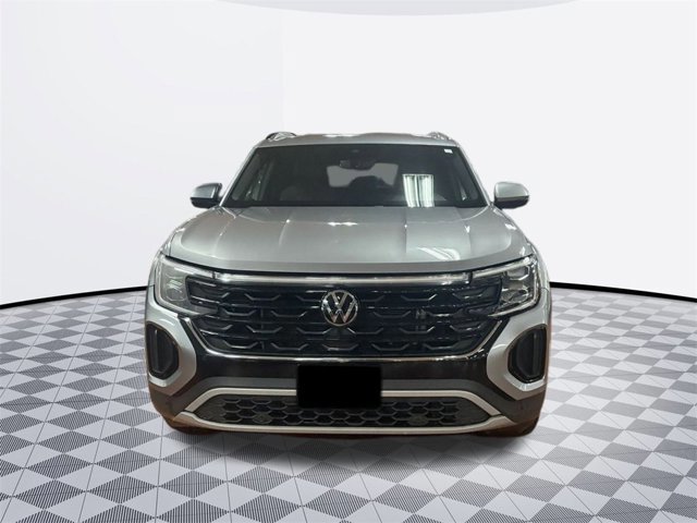 2024 Volkswagen Atlas Cross Sport SE Technology photo 2