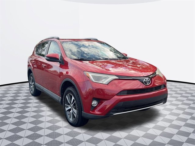 2016 Toyota RAV4 XLE photo 3